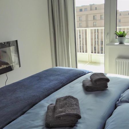 Top Urban Apartment - Free Parking, Green Energy, Modern Style Bratislava Exteriör bild